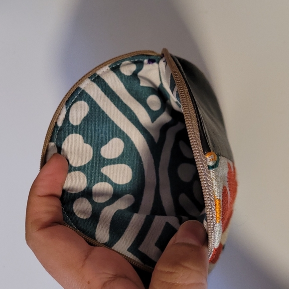 Handmade leather purse - Picture 4 of 4